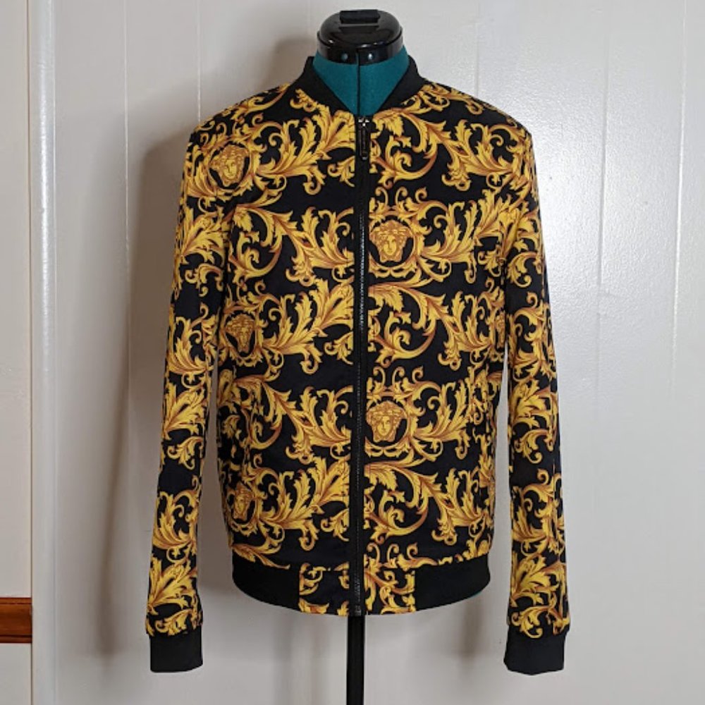Shanbao Selection Women's Abstract print Bomber Jacket. Size L.